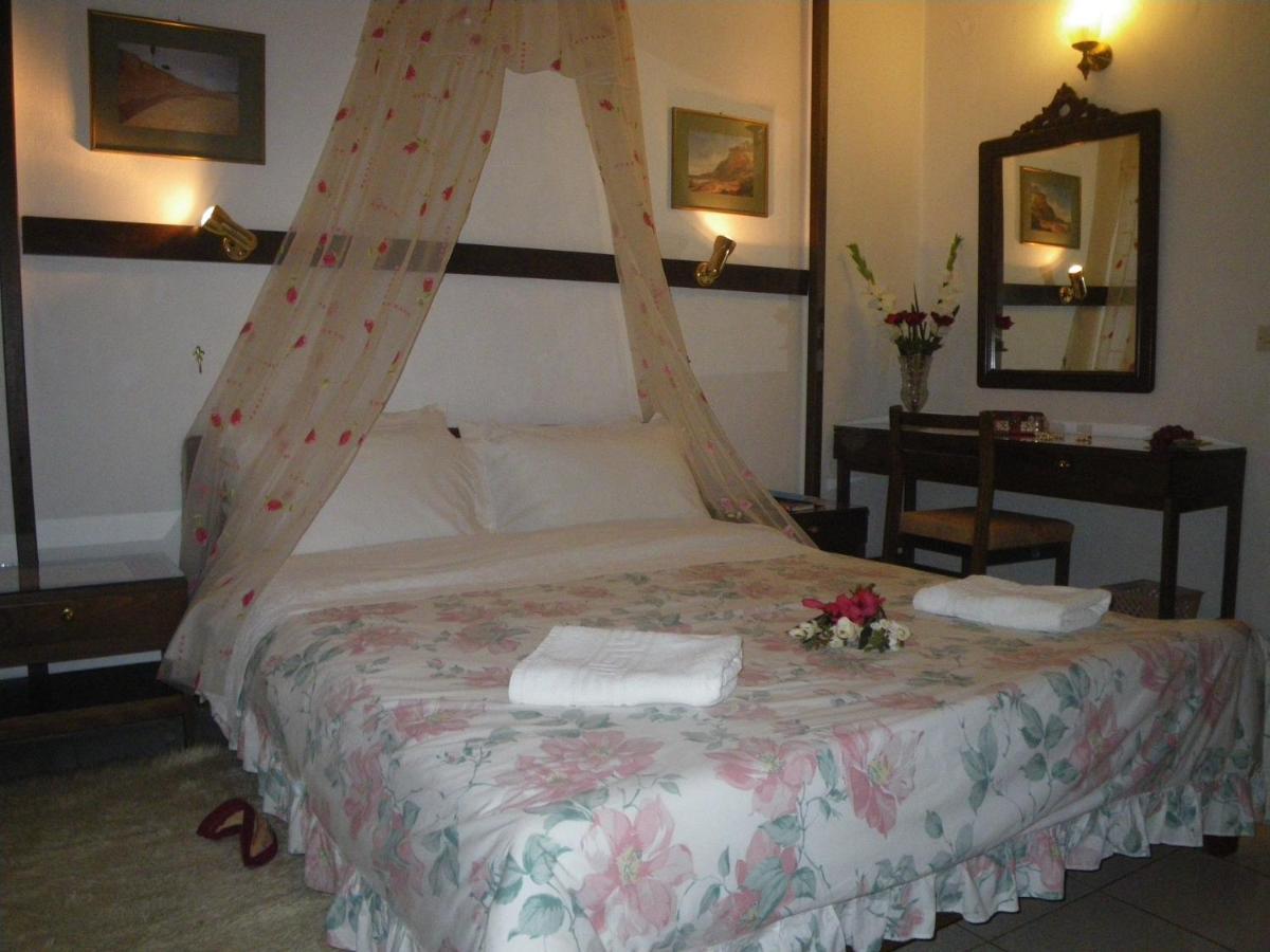 Villa Georgie ซาการาดา ภายนอก รูปภาพ
