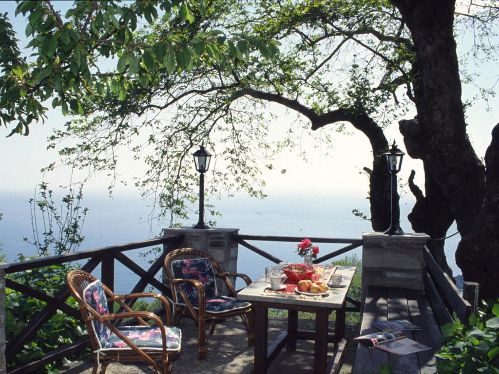 Villa Georgie ซาการาดา ภายนอก รูปภาพ