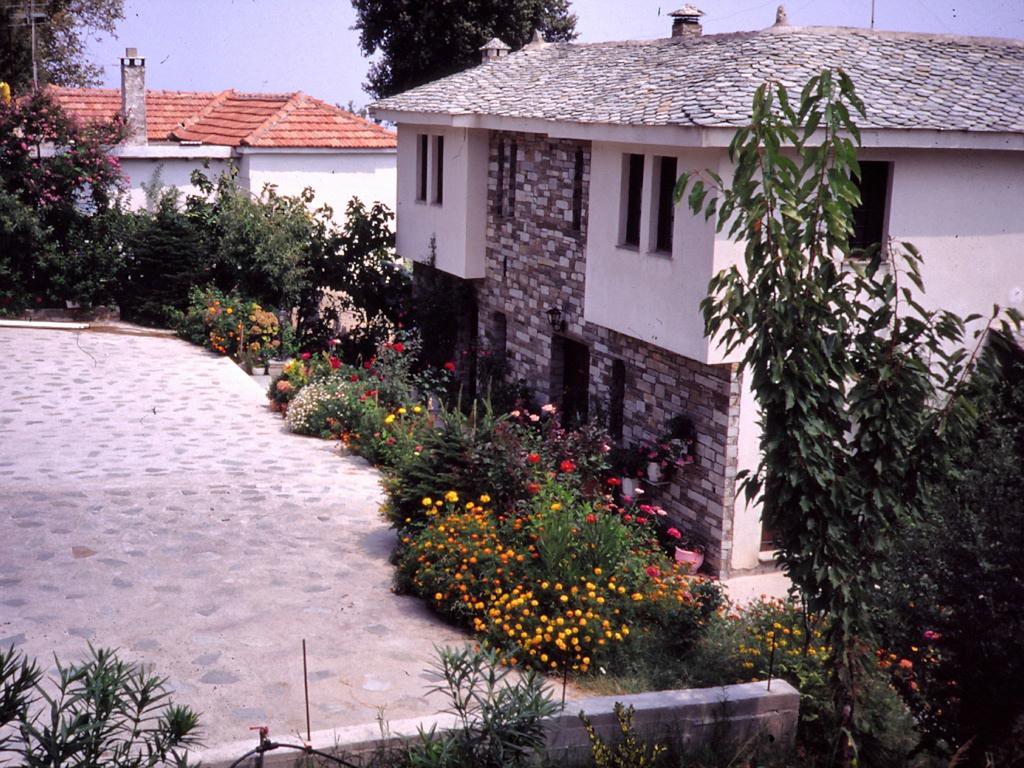 Villa Georgie ซาการาดา ภายนอก รูปภาพ