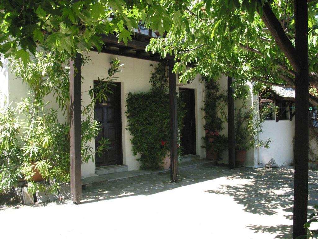 Villa Georgie ซาการาดา ภายนอก รูปภาพ